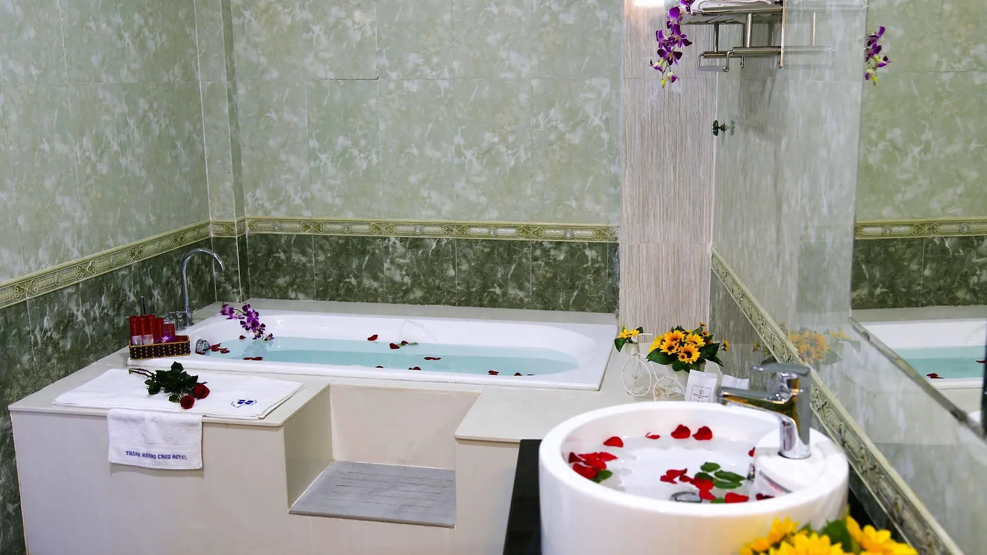 ***  Thanh Hoang Chau Boutique Hotel Vietnam
